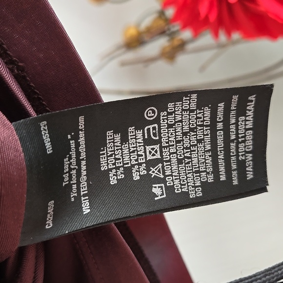 ⭐️ Host Pick ⭐️ Ted Baker | Makala Twinkle Trees Print Dress - Picture 12 of 13